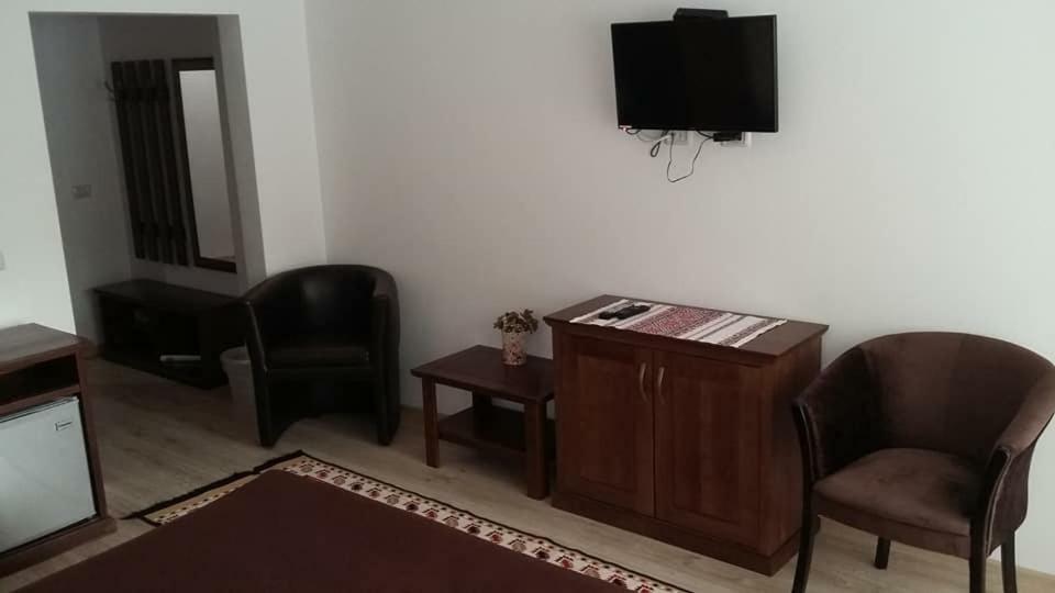 Pensiunea Poiana Soarelui Brates Esterno foto