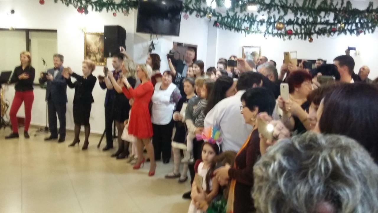 Pensiunea Poiana Soarelui Brates Esterno foto