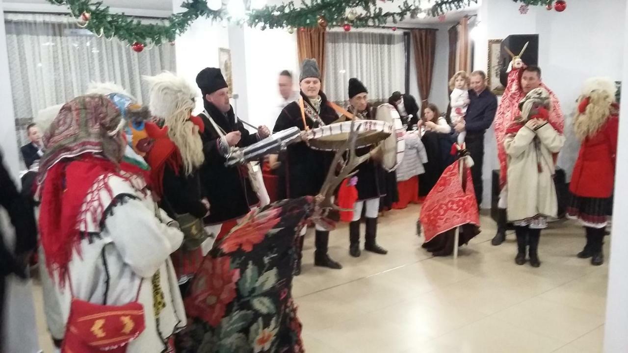 Pensiunea Poiana Soarelui Brates Esterno foto