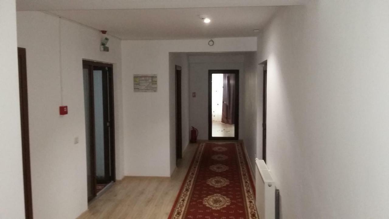 Pensiunea Poiana Soarelui Brates Esterno foto